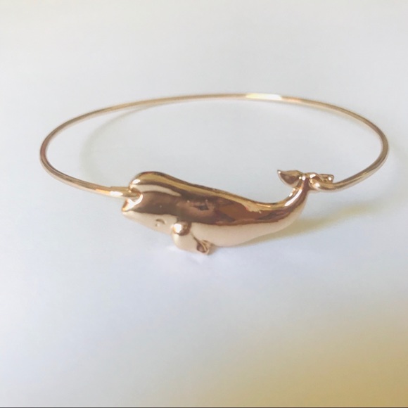 Jewelry - Charming Gold Whale Bracelet!